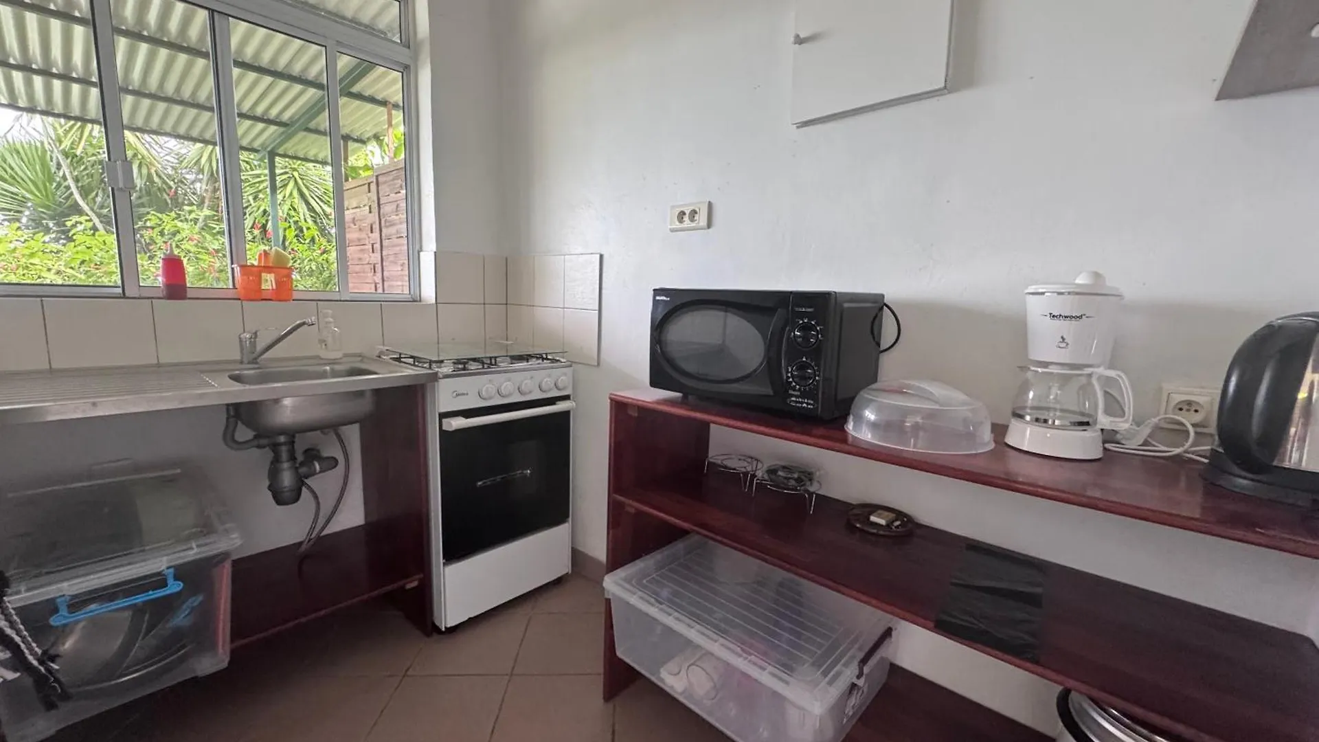 Fare Arana Moorea Guesthouse Atiha 3*,  French Polynesia